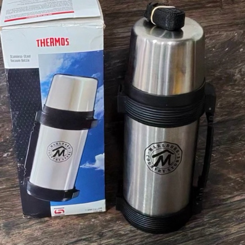 Marlboro Country Store Thermos Silver and Black Insulated Flask‎